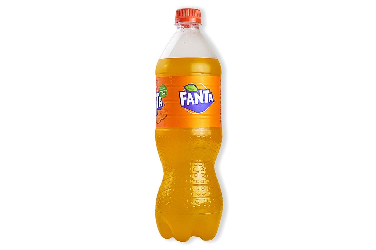 Пузырьки <b>Fanta</b> приятно пощипывают язык, окутывая ваши рецепторы и усиливая ...